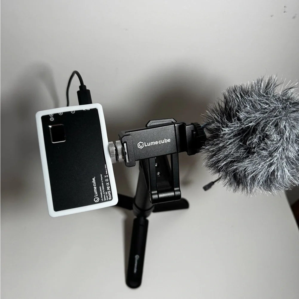 Original First Lume Cube Mobile Creator Kit selfie stick/tripod